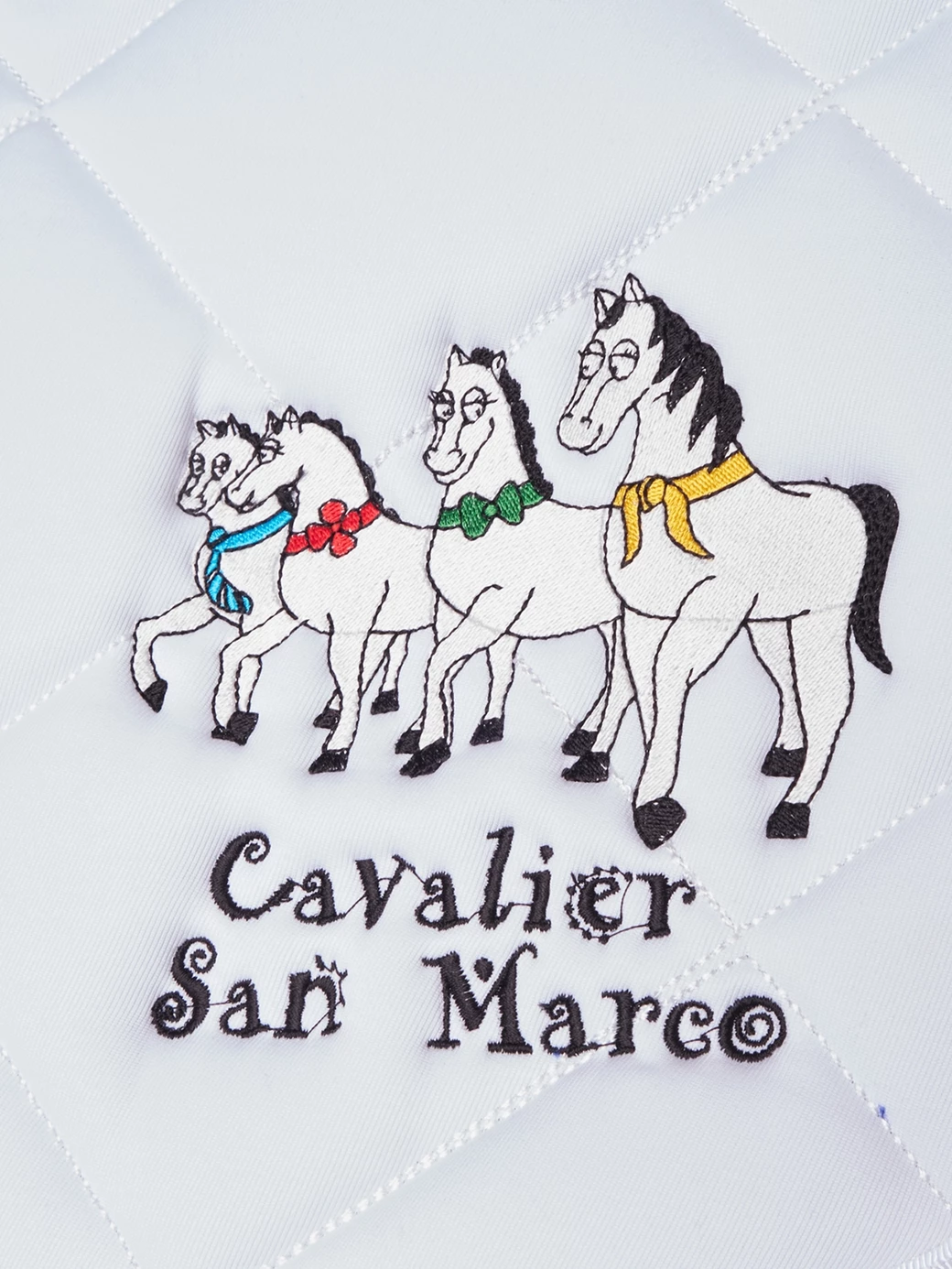 LONDON-P WHITE PONY -  DIAMOND SADDLE PAD