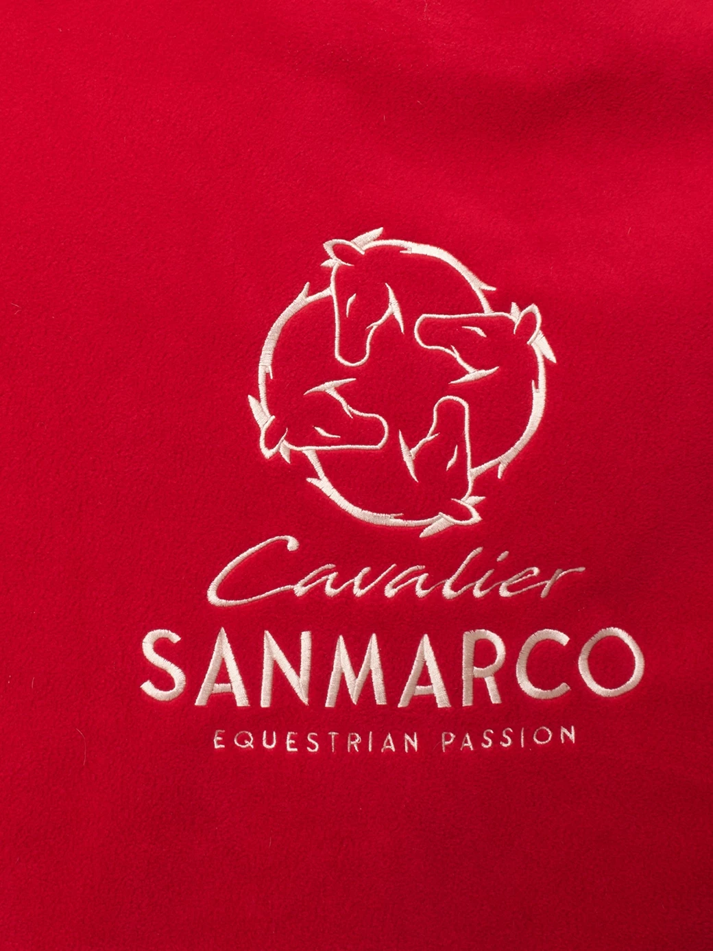 TORONTO-P RED/WHITE PONY - FLEECE BLANKET