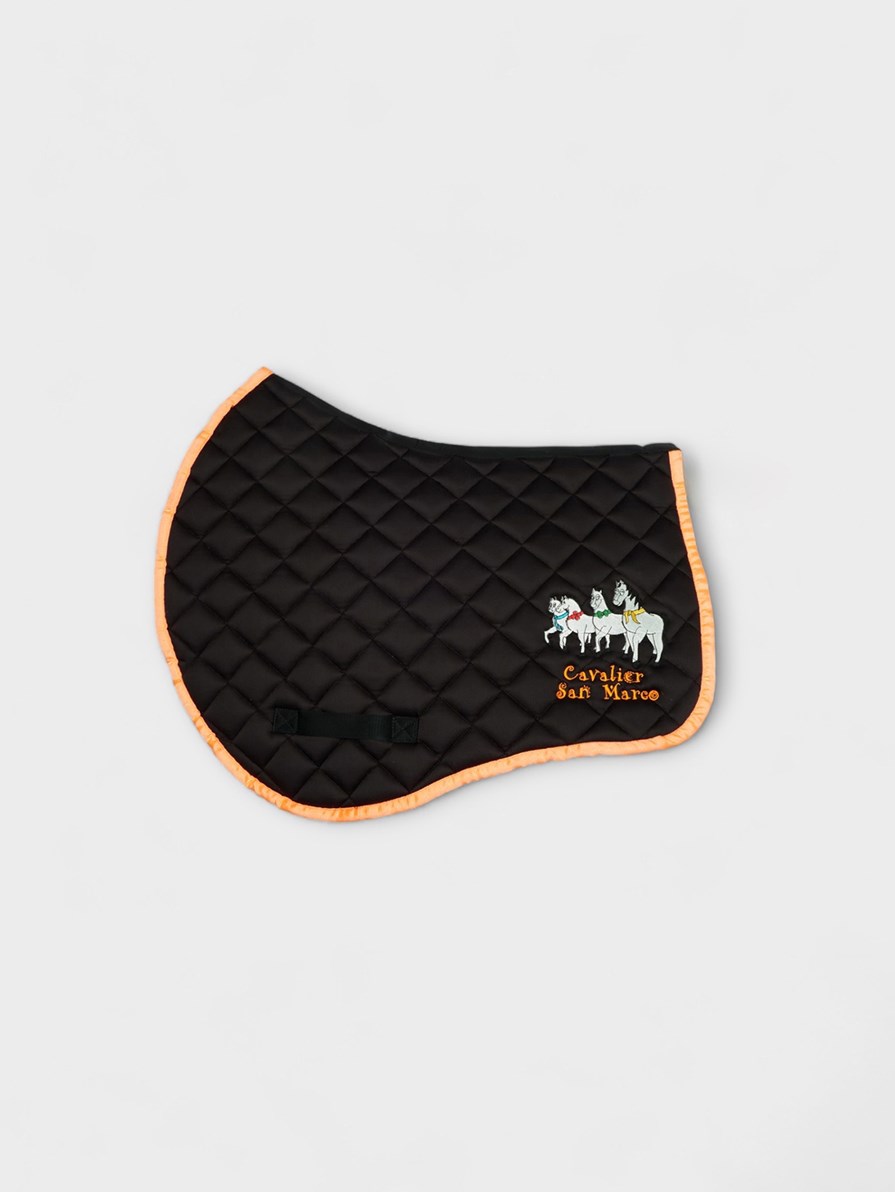 LONDON-P BLACK/GOLD DIAMOND SADDLE PAD