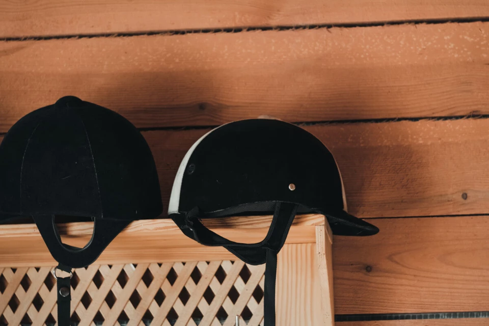 Riding Helmet Selection Guide: Safety, Fit, and Performance